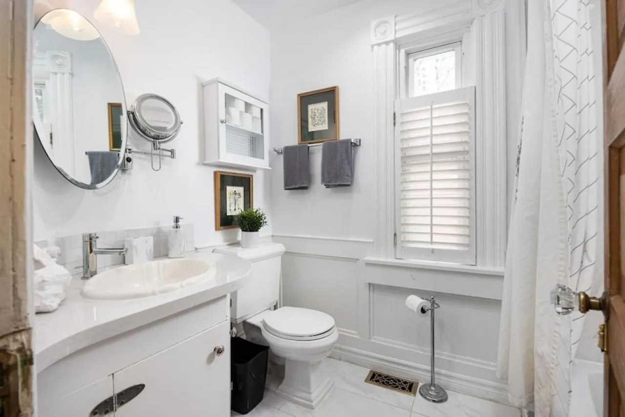 The Downtown Victorian Canada