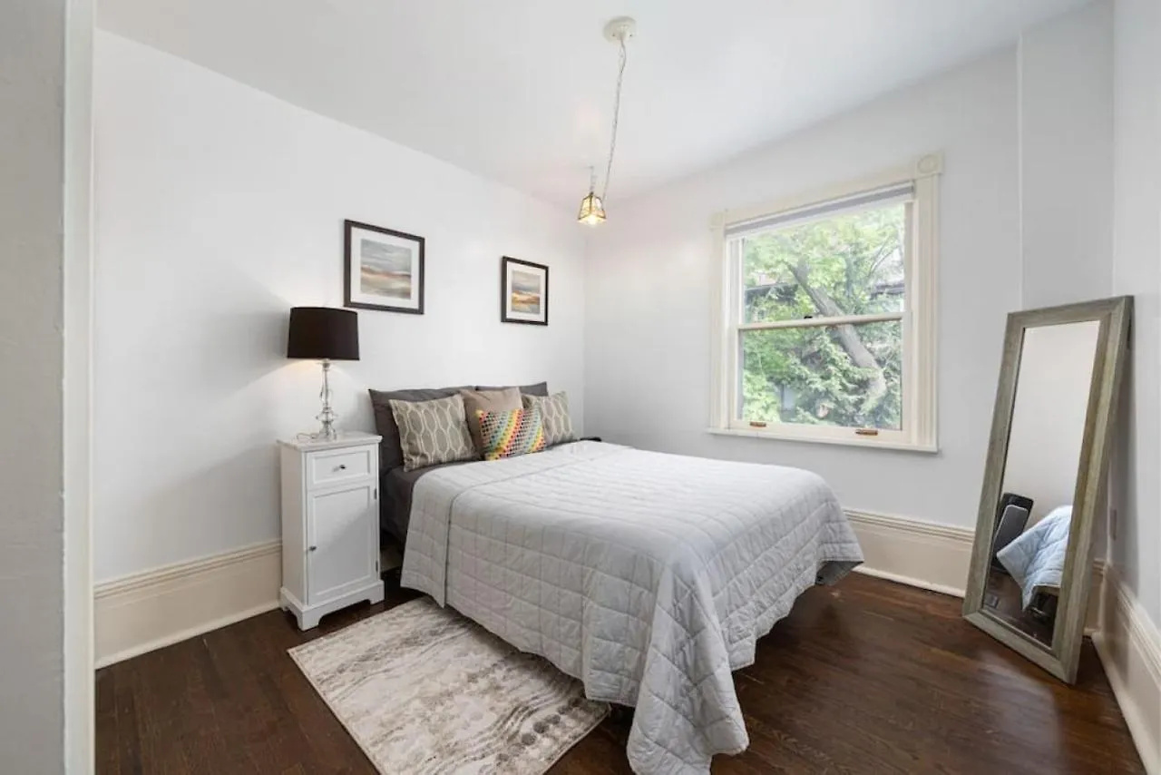 The Downtown Victorian होटल