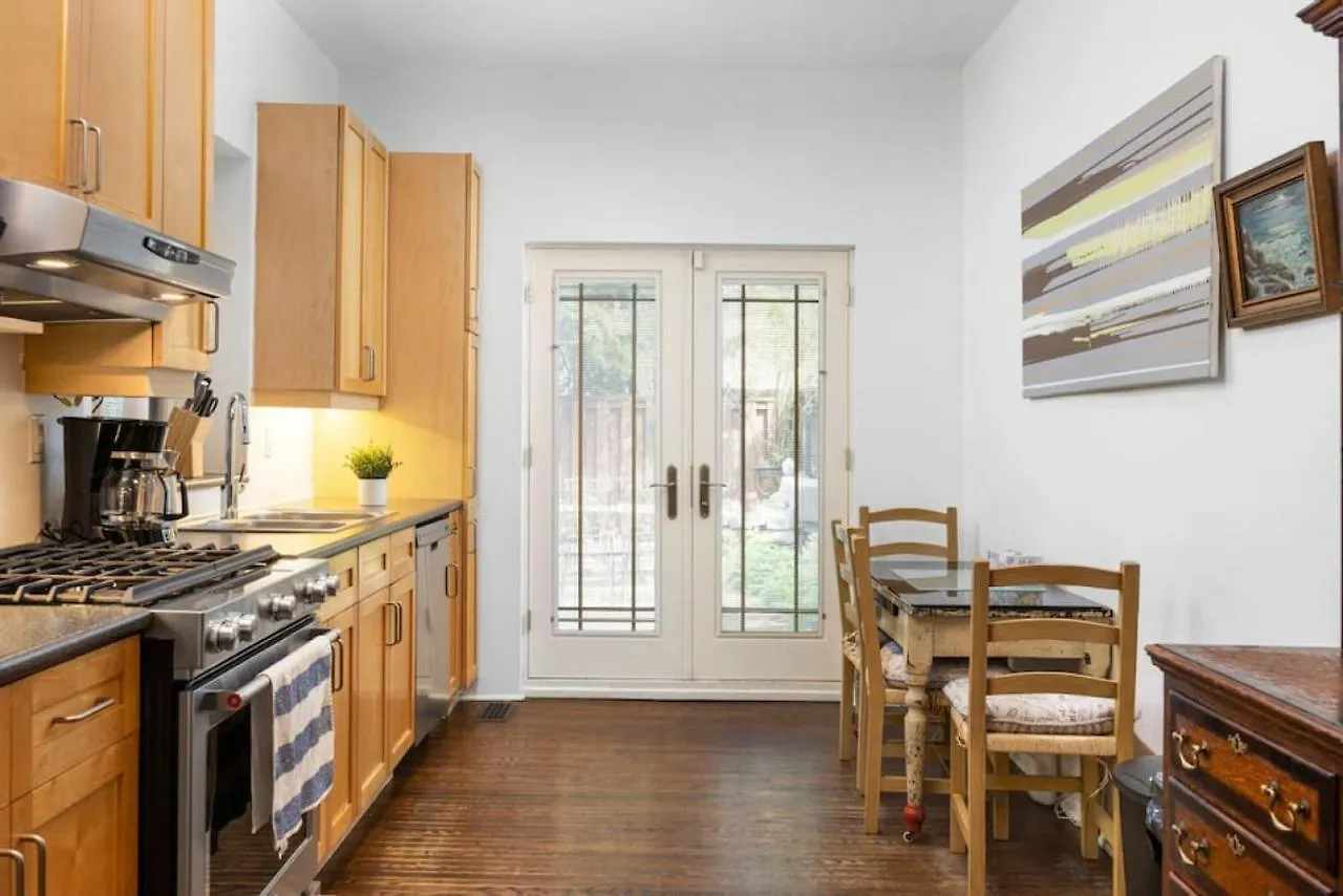 The Downtown Victorian Canada